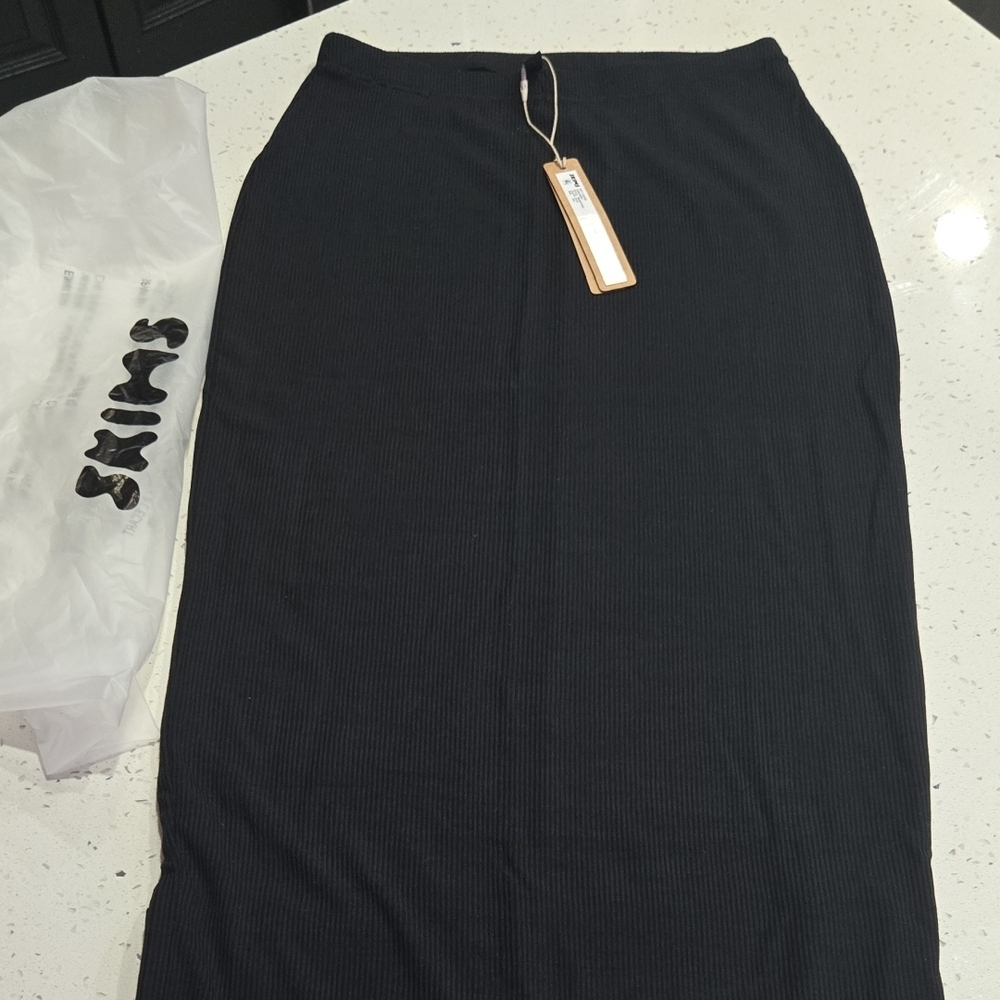 SKIMS Black Maxi Pencil Skirt for Work